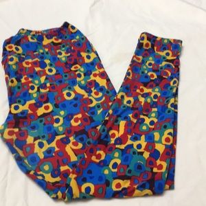LuLaRoe Tall & Curvy leggings {1167}